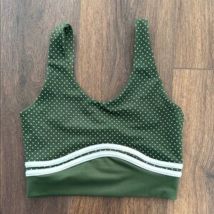 WILO Green and White Polka Dotted Sports Bra Small Athleisure Yoga Running Barre